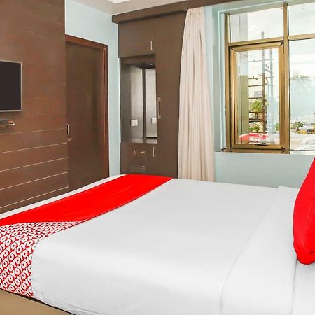 Hotel Oyo 3811 Geetanjali Regency Kalkata Exteriér fotografie