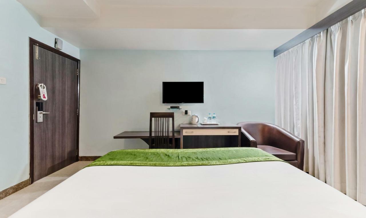 Hotel Oyo 3811 Geetanjali Regency Kalkata Exteriér fotografie