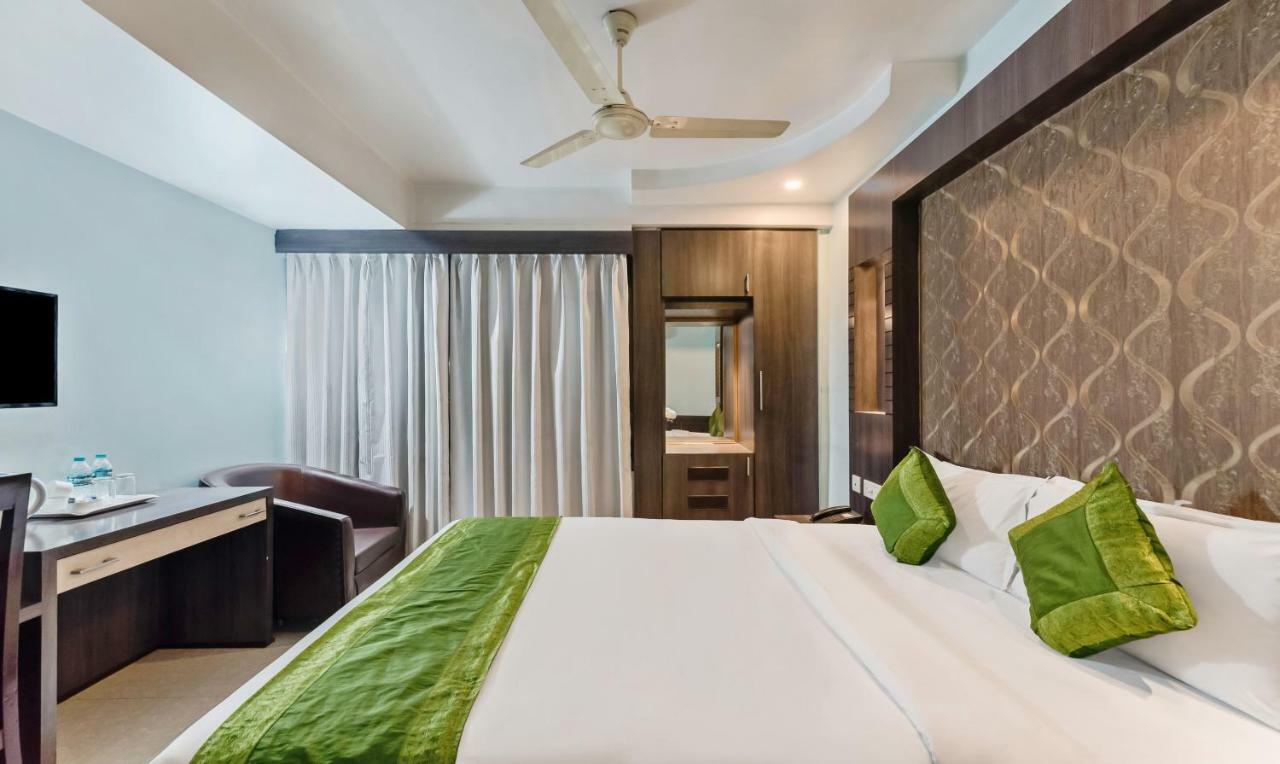 Hotel Oyo 3811 Geetanjali Regency Kalkata Exteriér fotografie