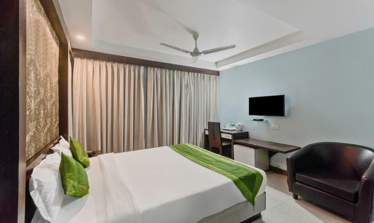 Hotel Oyo 3811 Geetanjali Regency Kalkata Exteriér fotografie