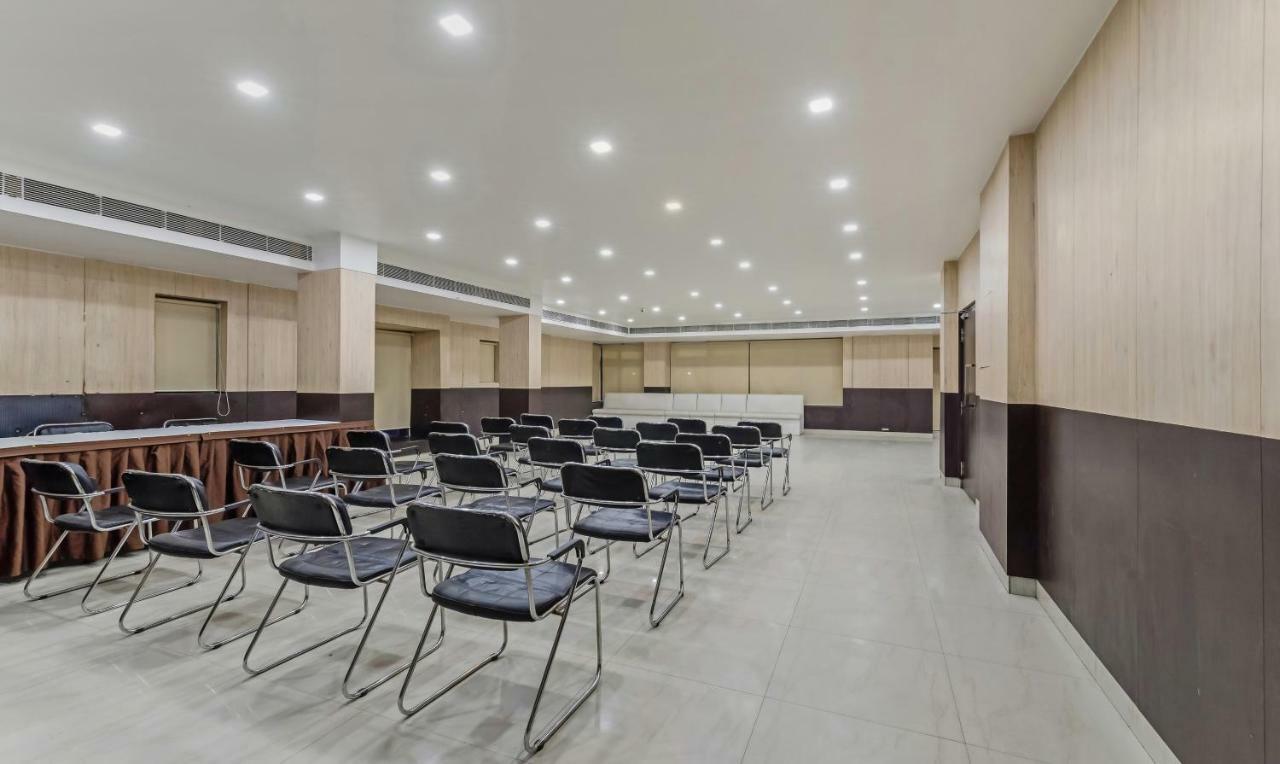 Hotel Oyo 3811 Geetanjali Regency Kalkata Exteriér fotografie